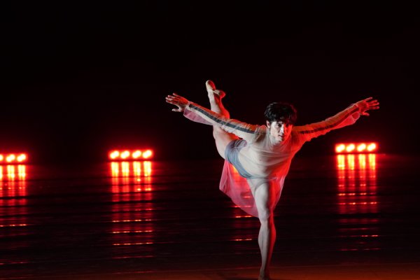 牛途网 孙佳勇：华人舞者“通关”瑞士三大名团