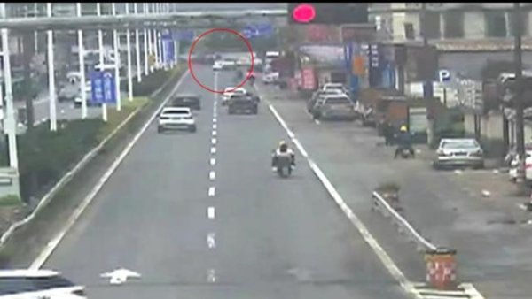 元宝枫资本 网约车司机半年出险超百次，牵出120余万元骗保大案